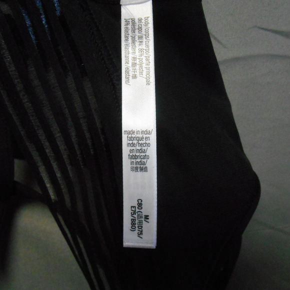 Victorias Secret Bra Medium Bralette NWOT - Picture 3 of 3